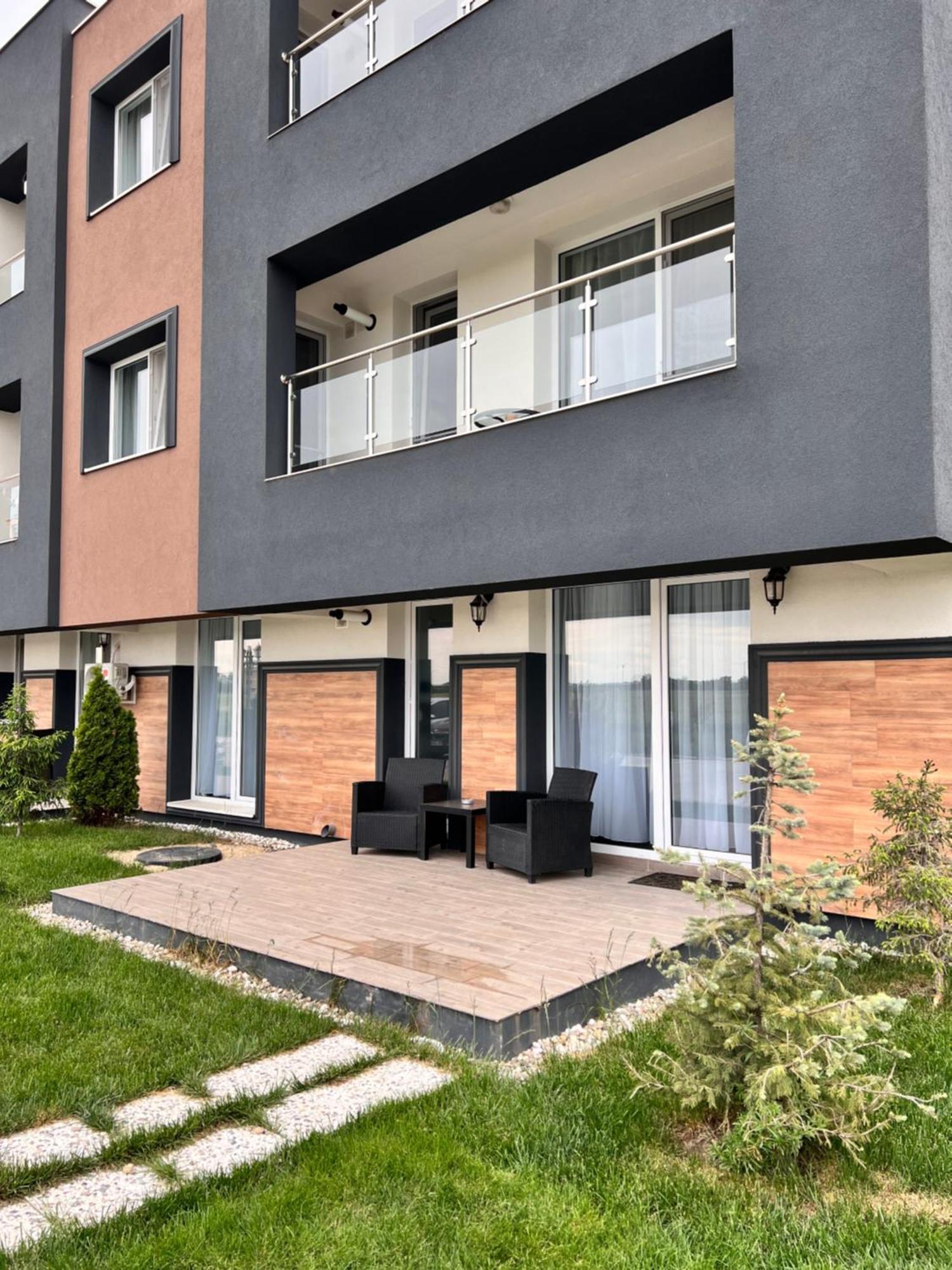 Sun Apartments Otopeni Extérieur photo